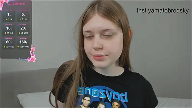 Snapshot of YamatoBrodsky chatting on 09/19/25, 12:23 YamatoBrodsky online show from 09/19/25, 12:23