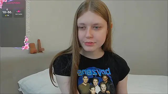 Snapshot of YamatoBrodsky chatting on 10/11/25, 05:50 YamatoBrodsky online show from 10/11/25, 05:50