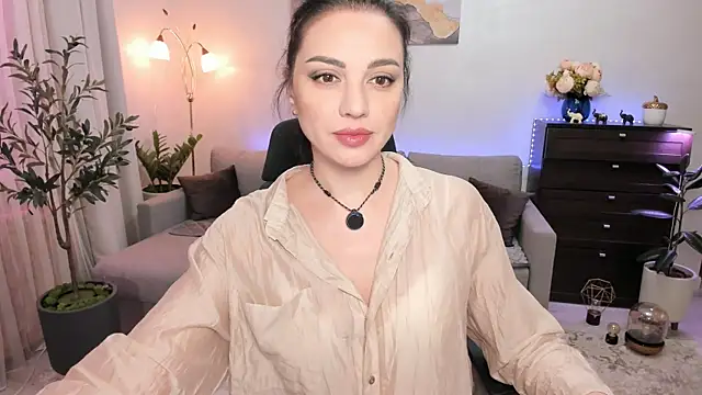 Snapshot of Viki_Bellson chatting on 06/07/26, 06:55 Viki Bellson online show from 06/07/26, 06:55