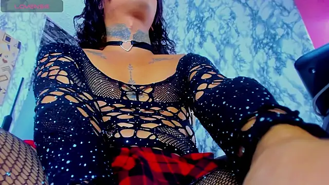 Snapshot of Dayana_20cm chatting on 09/25/25, 05:33 Dayana 20cm online show from 09/25/25, 05:33