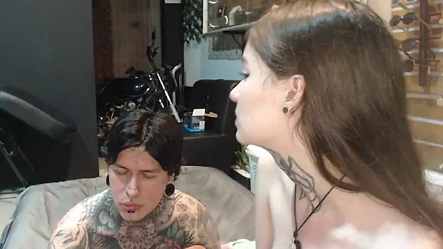 Alucard-Carmila online show from 10/08/25, 03:15