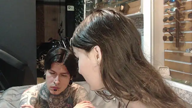 Alucard-Carmila online show from 10/19/25, 04:13