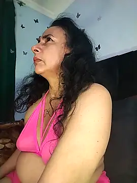 AlexaNovoa  online show from 12/04/25, 12:42