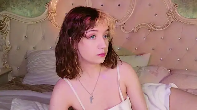 Gia Riccardo online show from 11/21/25, 04:05