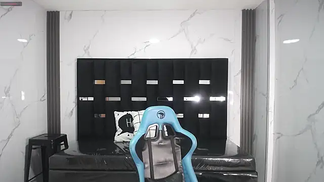 Snapshot of valeria_a1 chatting on 11/06/25, 02:23 valeria a1 online show from 11/06/25, 02:23