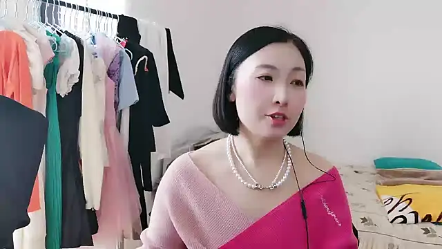 Rachel-6600 online show from 11/17/25, 03:45