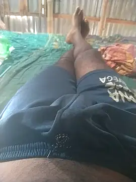 Snapshot of Suvo77Midnight chatting on 09/25/25, 07:12 Suvo77Midnight online show from 09/25/25, 07:12