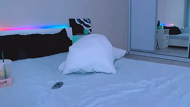 DIANAxxxDIAMOND online show from 09/17/25, 07:32