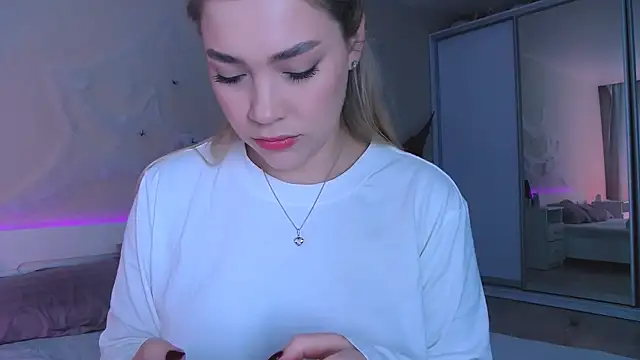 DIANAxxxDIAMOND online show from 10/30/25, 09:11