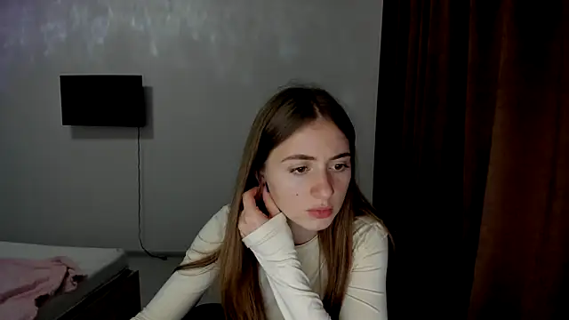 LilyHaart online show from 10/30/25, 03:13