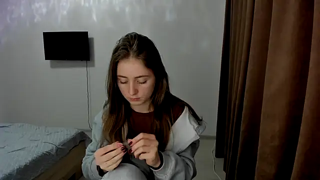 LilyHaart online show from 11/12/25, 05:24