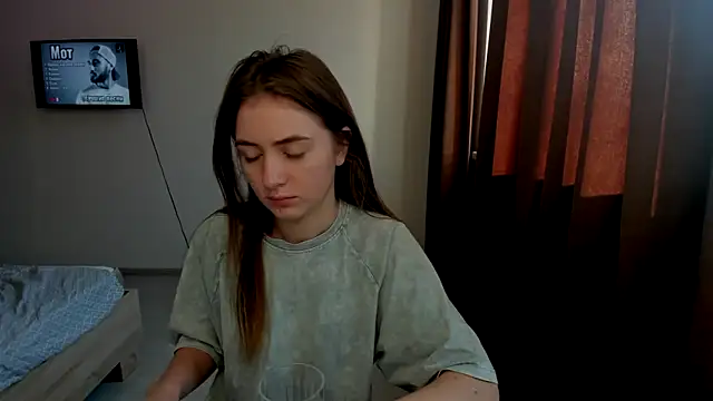 LilyHaart online show from 12/16/25, 06:40