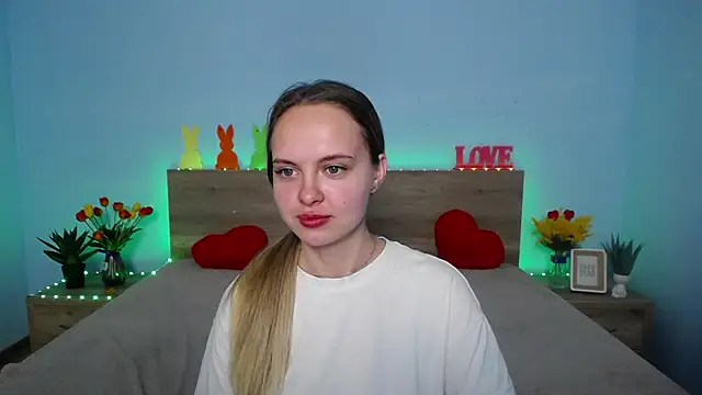 KhaleesiMoon online show from 03/11/25, 11:59