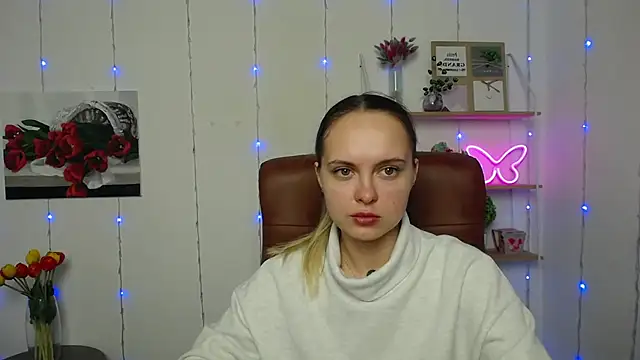 KhaleesiMoon online show from 03/17/25, 07:04