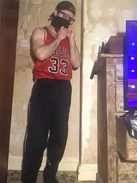 Snapshot of HairyCubBttmboy chatting on 03/18/25, 01:21 HairyCubBttmboy online show from 03/18/25, 01:21