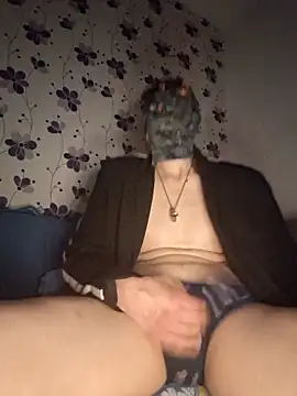 ThePython666 online show from 03/10/25, 06:12