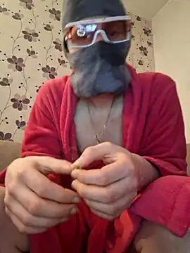 ThePython666 online show from 03/11/25, 09:59