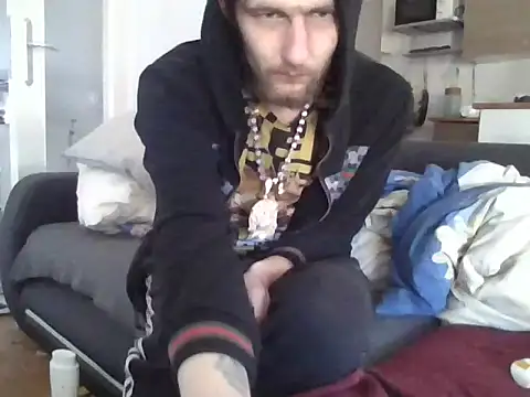 ThePython666 online show from 03/18/25, 12:14