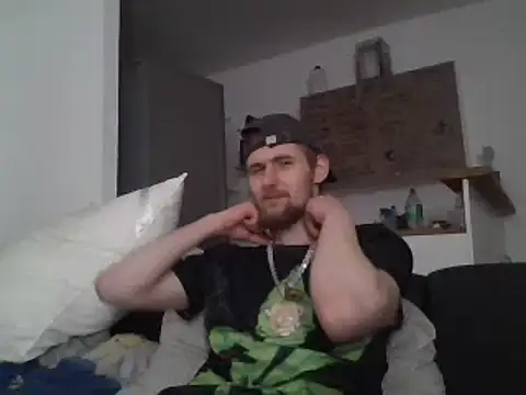 ThePython666 online show from 03/20/25, 11:45