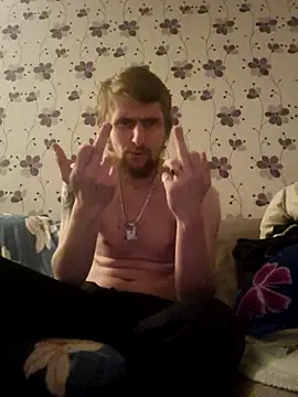 ThePython666 online show from 10/04/25, 08:51