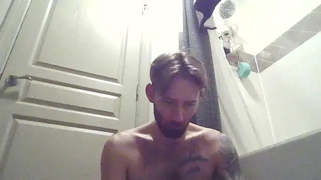 Snapshot of whowantsacreampie chatting on 10/17/25, 12:30 whowantsacreampie online show from 10/17/25, 12:30