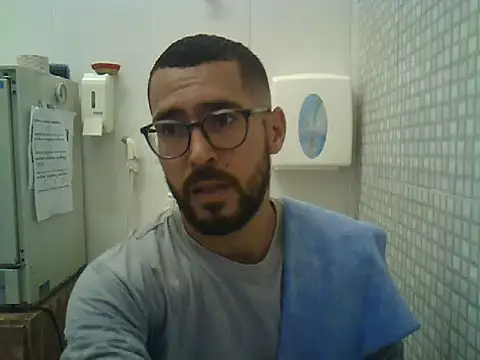 pdasgyn online show from 10/15/25, 02:50