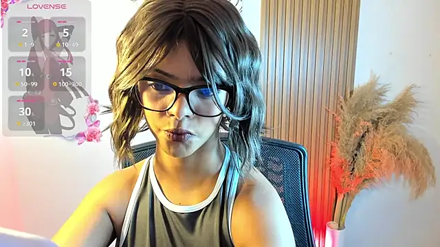 Milabrown  online show from 10/02/25, 05:09