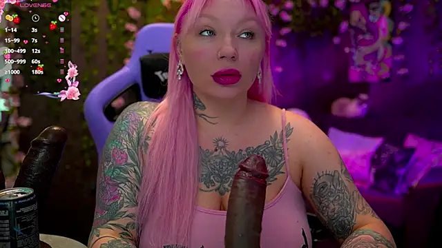 Snapshot of BlackedBarbie chatting on 09/24/25, 12:52 BlackedBarbie online show from 09/24/25, 12:52