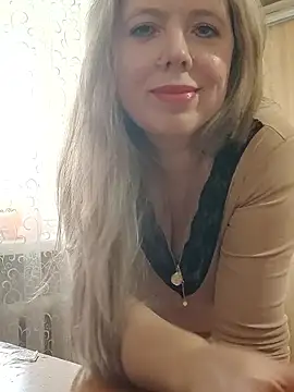 Irina3718 online show from 11/11/25, 11:32