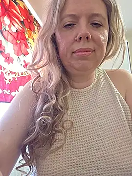 Irina3718 online show from 06/16/26, 07:22
