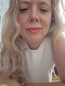 Irina3718 online show from 07/21/26, 09:28