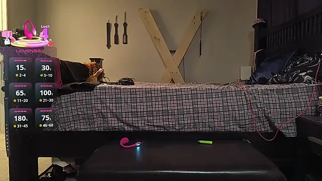 Snapshot of KinkyBratandDaddy chatting on 11/04/25, 03:38 KinkyBratandDaddy online show from 11/04/25, 03:38