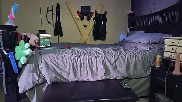 Snapshot of KinkyBratandDaddy chatting on 11/20/25, 03:28 KinkyBratandDaddy online show from 11/20/25, 03:28