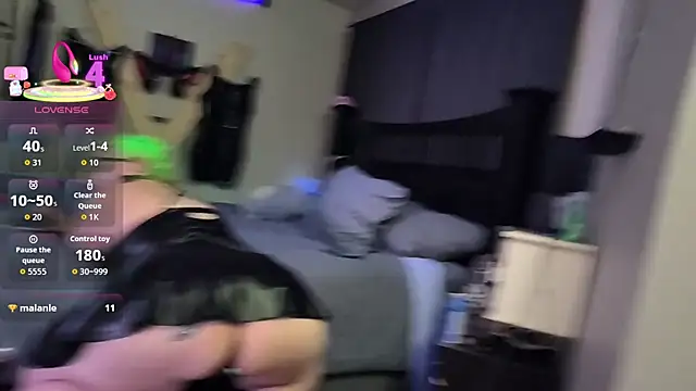 Snapshot of KinkyBratandDaddy chatting on 12/03/25, 03:58 KinkyBratandDaddy online show from 12/03/25, 03:58