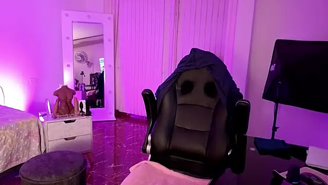 cory chasecol888 online show from 10/04/25, 04:54