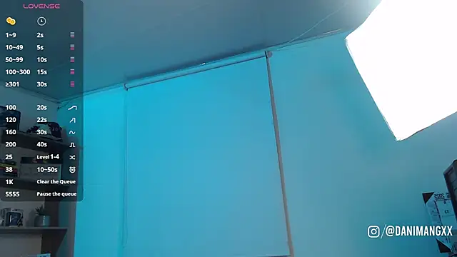 Snapshot of Soy_mangx chatting on 10/12/25, 03:27 Soy mangx online show from 10/12/25, 03:27