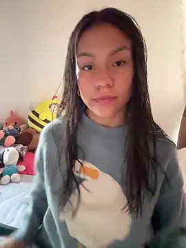 Snapshot of -Selene- chatting on 10/10/25, 09:25 -Selene- online show from 10/10/25, 09:25