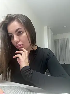 Snapshot of AngelinaMeov chatting on 03/12/25, 04:56 AngelinaMeov online show from 03/12/25, 04:56
