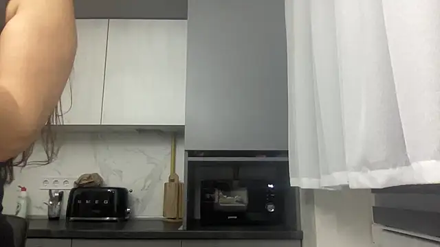 Snapshot of AngelinaMeov chatting on 03/18/25, 05:53 AngelinaMeov online show from 03/18/25, 05:53