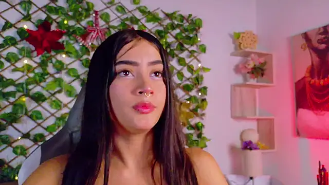 Snapshot of alice_rous21 chatting on 11/15/25, 01:18 alice rous21 online show from 11/15/25, 01:18