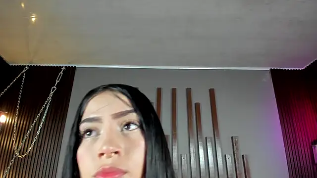 Snapshot of alice_rous21 chatting on 01/18/26, 01:26 alice rous21 online show from 01/18/26, 01:26