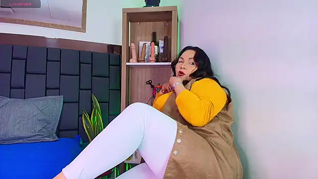 EllenaBoobs  online show from 06/10/26, 03:29