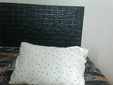 clover cams1874 online show from 12/01/25, 08:47