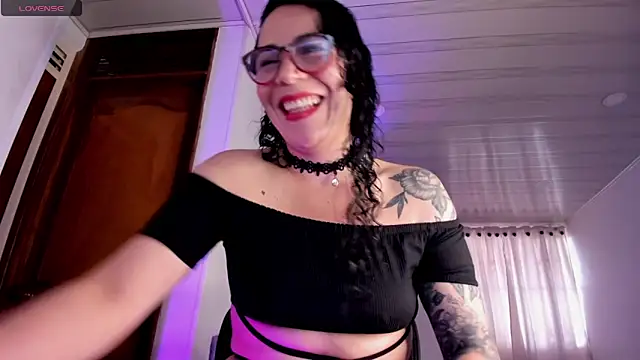 mia velvet1 online show from 05/16/26, 12:15