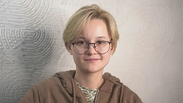 PortiaFrail online show from 03/11/25, 07:36