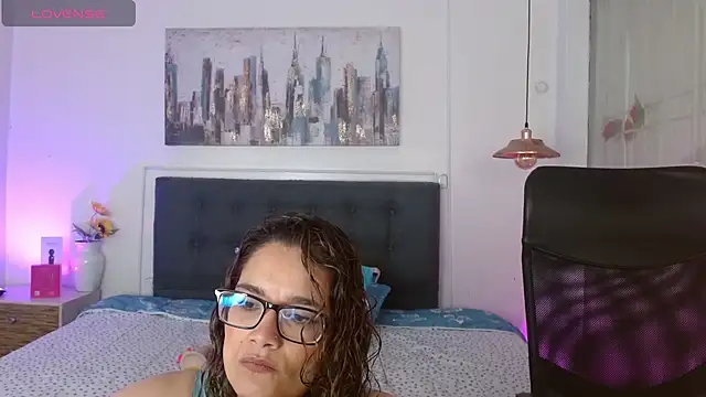Rose Thompson1 online show from 05/09/26, 01:27
