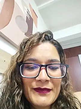 Rose Thompson1 online show from 05/11/26, 02:45