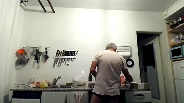 Berg Boy online show from 10/17/25, 04:15