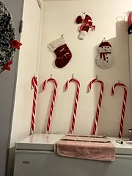 Hugo34bg online show from 11/29/25, 04:59