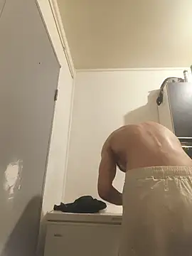 Hugo34bg online show from 06/30/26, 02:45